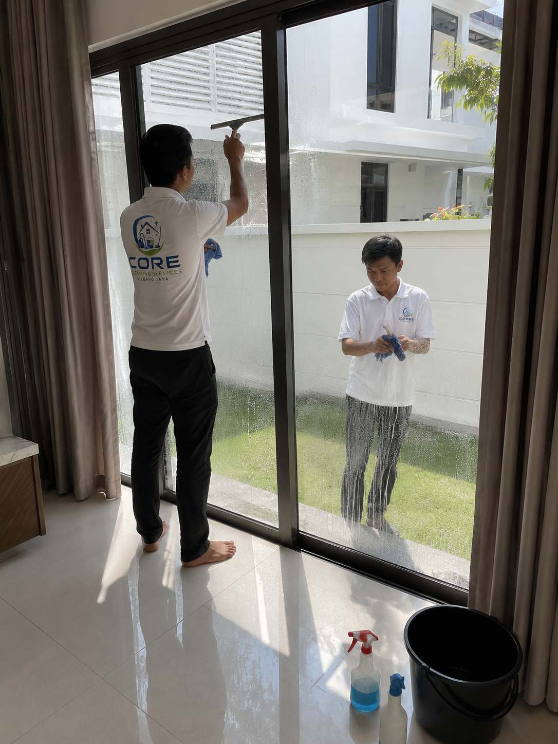 Core Cleaning Services Subang Jaya specialist cleaning glass in a Subang Jaya home