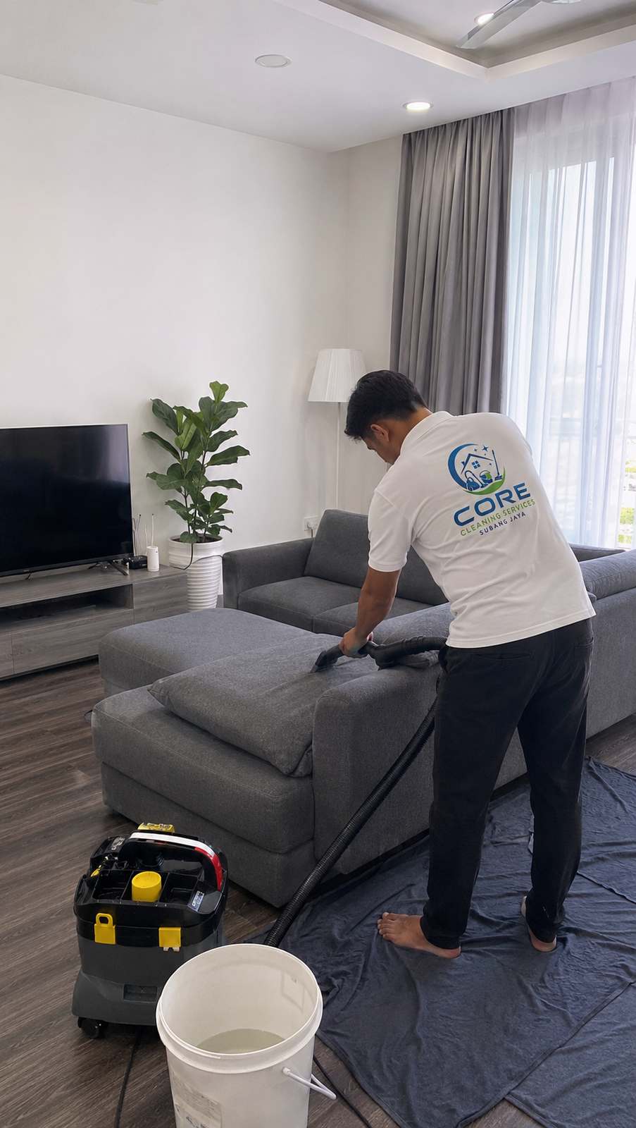 Fabric sofa cleaning in Subang Jaya